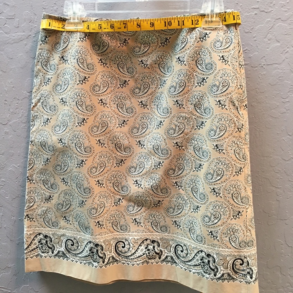 Skirt by Casual Corner - Size 8